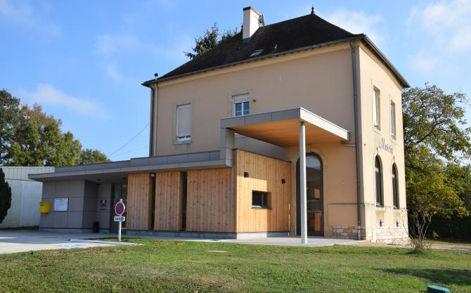 Rénovation énergétique de la Mairie de Guerfand © Mairie Guerfand Travaux de rénovation énergétique d'une mairie © Mairie Guerfand
